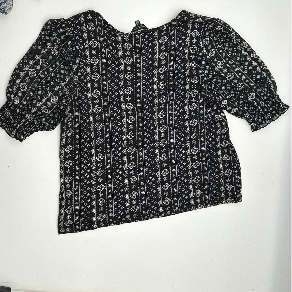 Lucky Brand Boho Peasant Blouse Black Bandana Print Top L - Picture 3 of 8